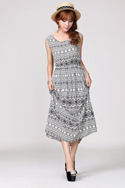 【批發(fā)價(jià)廠家直銷2013夏季韓版女裝長裙連衣裙子純色潮廠家直批連身裙】- 中國服裝網(wǎng)